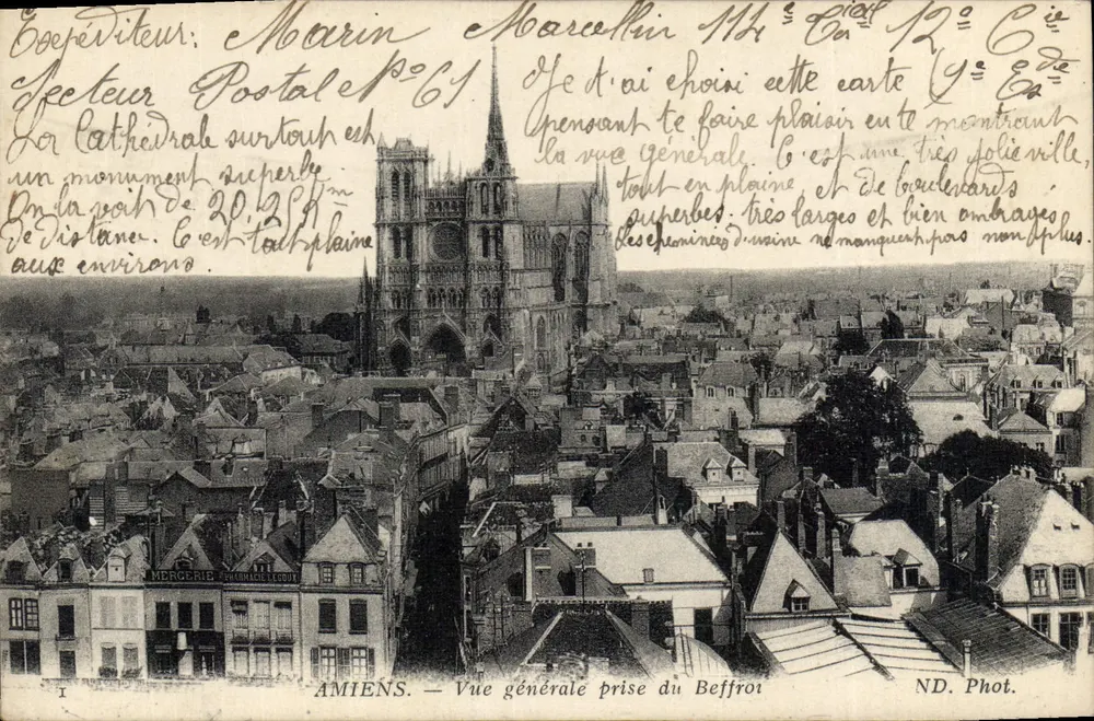Amiens — Vista geral tirada do Campanário - Frente