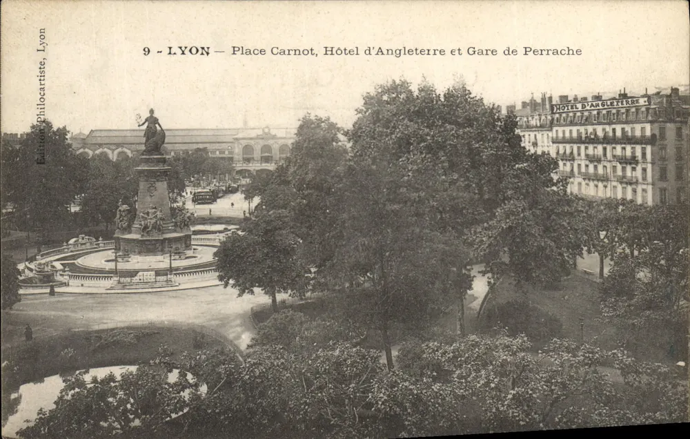 Lyon — Place Carnot, Hotel d'Angleterre und Perrache Bahnhof — Philocartiste-Ausgabe, Lyon, Nr. 9 - Vorderseite