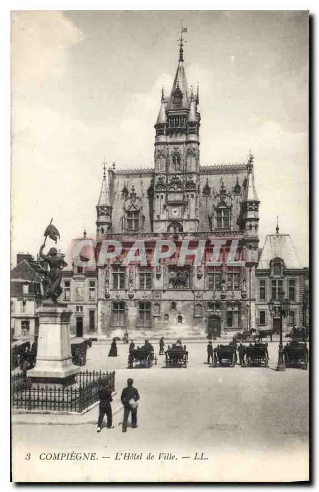 Compiègne — O Hotel de Ville — LL. - Frente