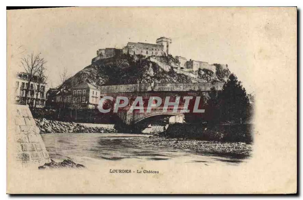 Lourdes - O Castelo — vista do castelo em uma colina com um ponte no fundo — editor não identificado - Frente