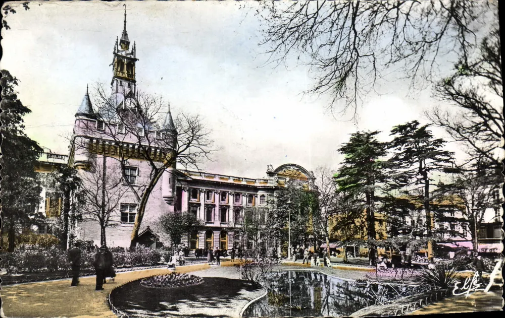 Toulouse — Die Rosa Stadt — Square de Gaulle und Donjon du Capitale — Édition Pyr. Océan - Vorderseite