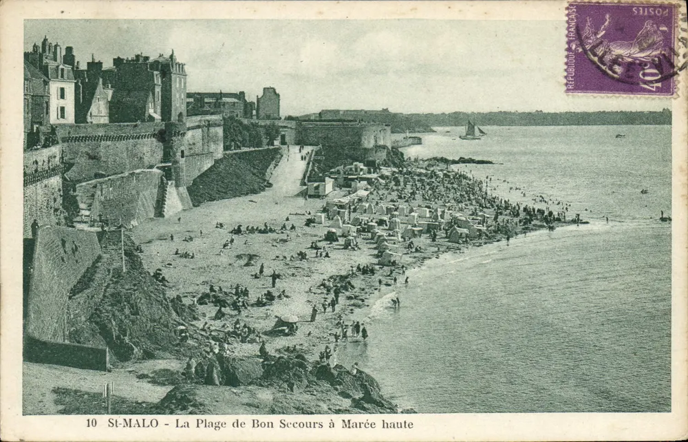 St-Malo - La Plage de Bon Secours à Marée haute — Éditeur : Au Ri (Ri) - n° 10 - Recto
