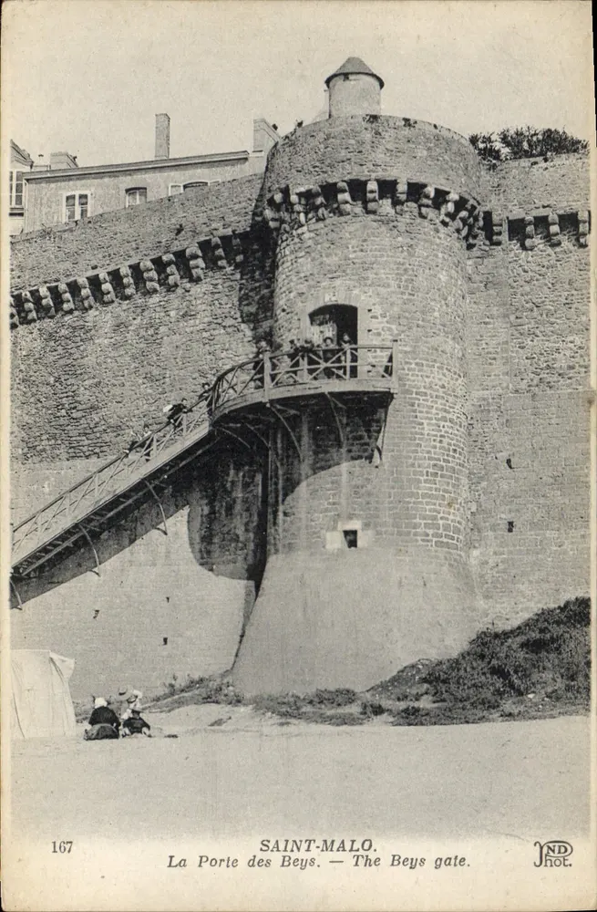 Saint-Malo — A Porta dos Beys — ND Fot. - Frente