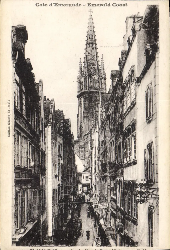 St-Malo (Bretagne) — Vista da rua da República com a flecha da igreja — Edição Guérin, St-Malo - Frente
