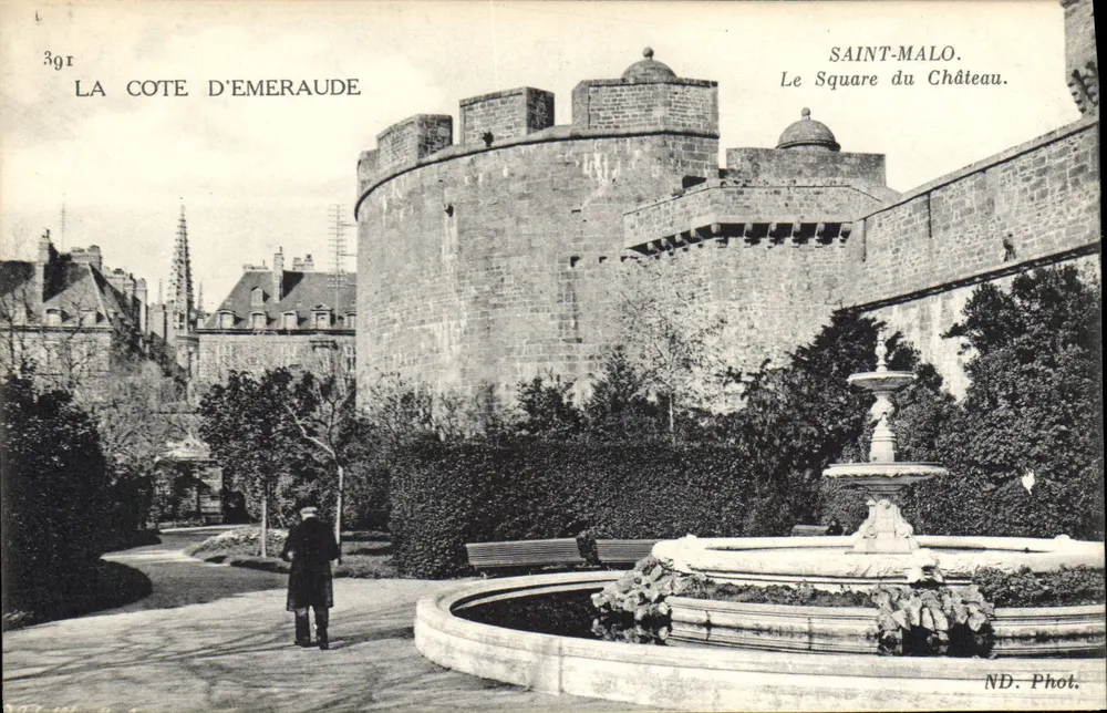Saint-Malo. Der Schlossplatz — Die Emerald Coast — ND. Phot. - Vorderseite