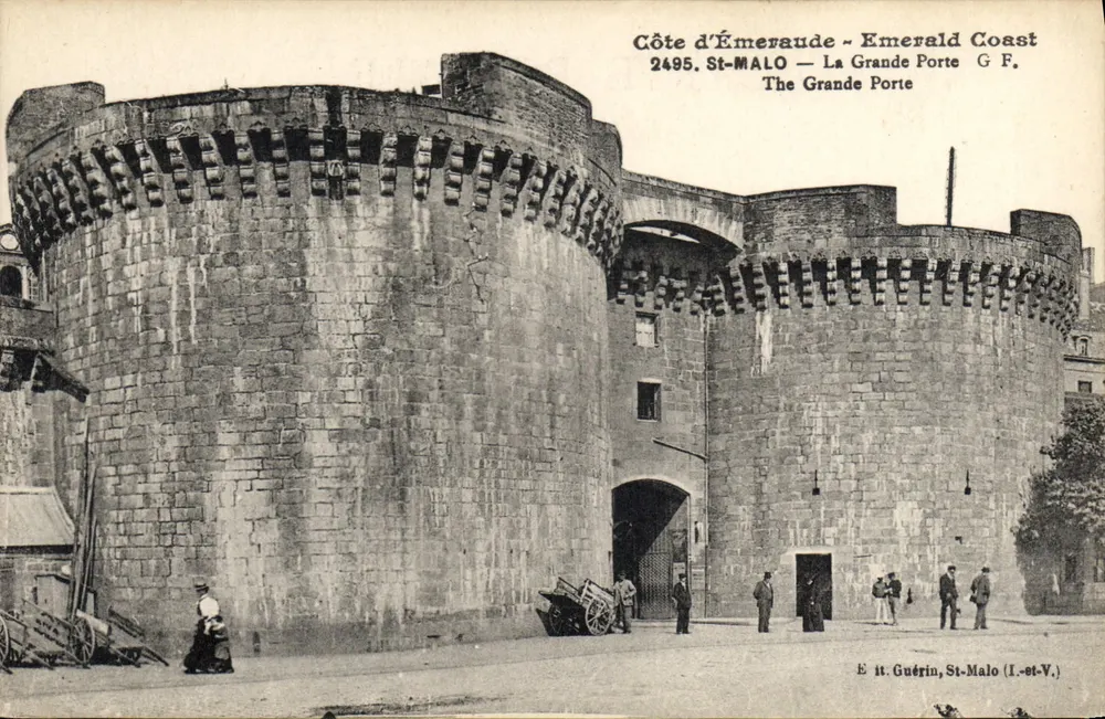 St-Malo — A Grande Porta — Editor E. tt. Guérin, n° 2495 - Frente