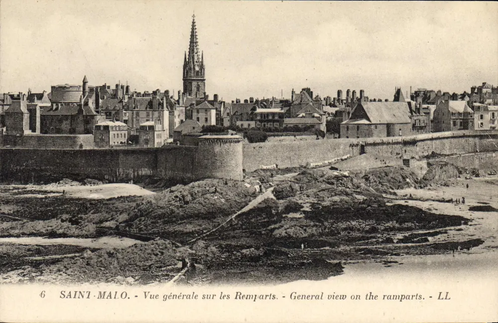 Saint-Malo — Allgemeine Ansicht der Befestigungsanlagen — LL - Vorderseite