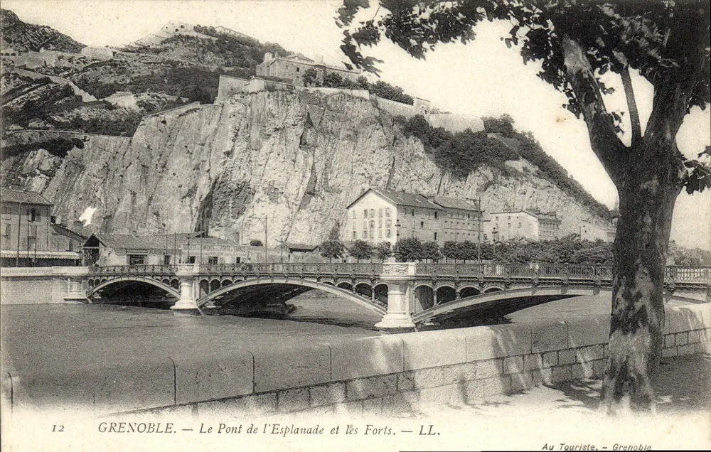 Grenoble — O Ponte da Esplanada e os Fortes — LL. - Frente
