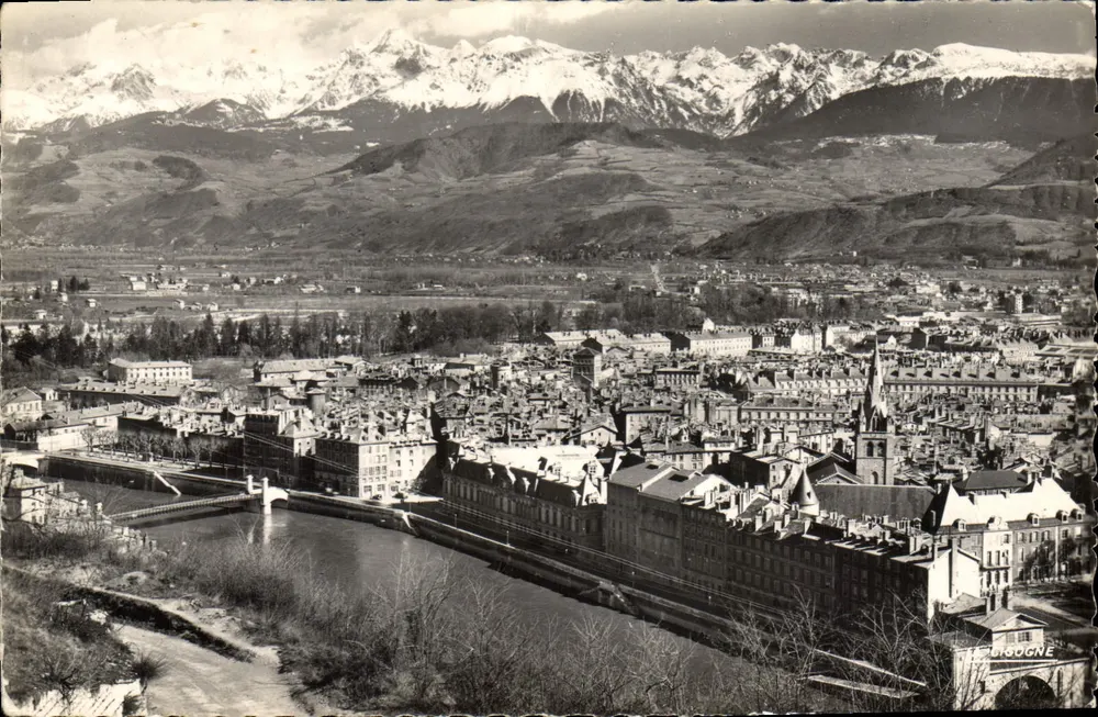 Grenoble (Isère) — Allgemeiner Blick und die Belledonne-Kette — Verlag: La Citroën, Grenoble - Vorderseite