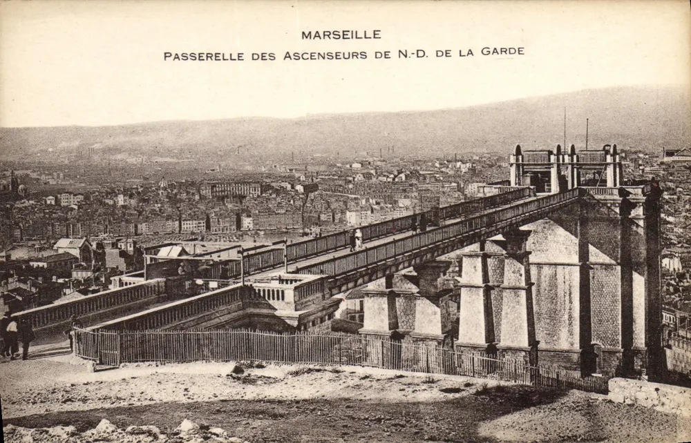 Marseille — Passerelle des Ascenseurs de N.-D. de la Garde — unbekannter Verlag - Vorderseite