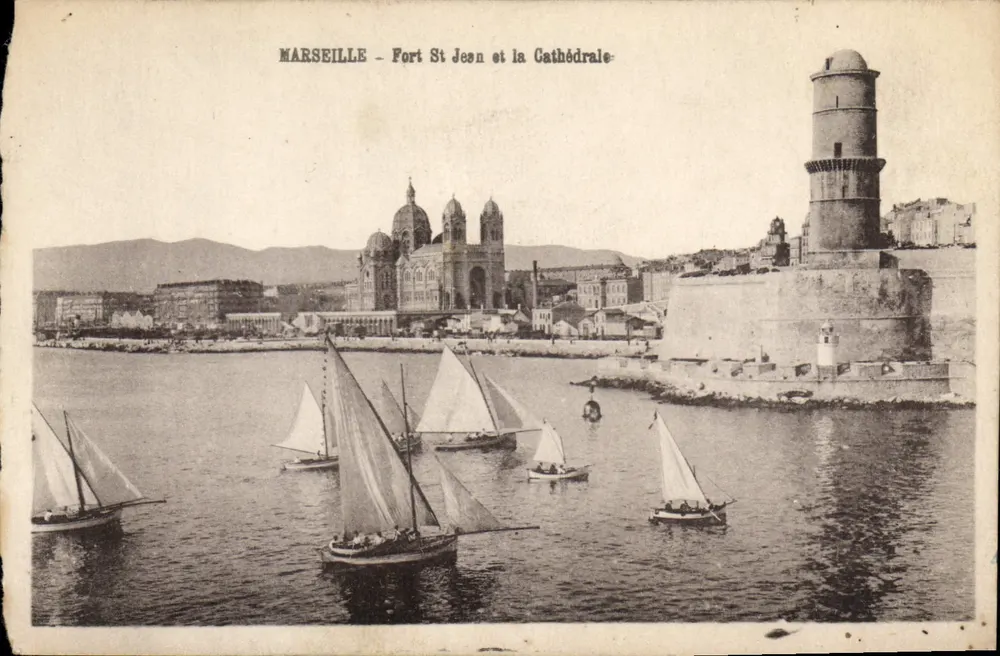 Marseille — Fort Saint-Jean und die Kathedrale — Verlag nicht sichtbar - Vorderseite