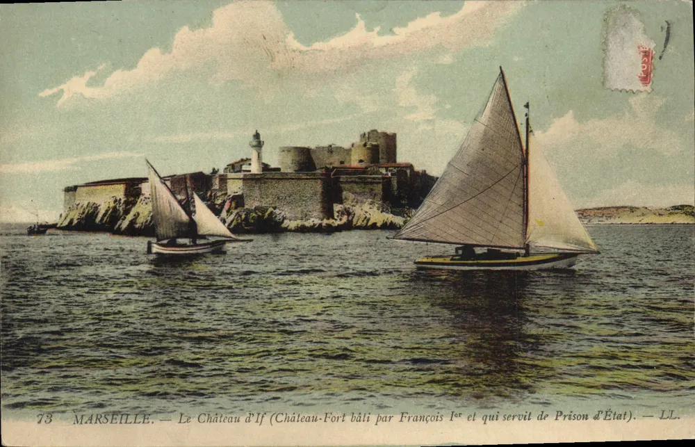Marselha — O Castelo de If (Castelo-Forte construído por Francisco I e que serviu de prisão de Estado) — LL - Frente