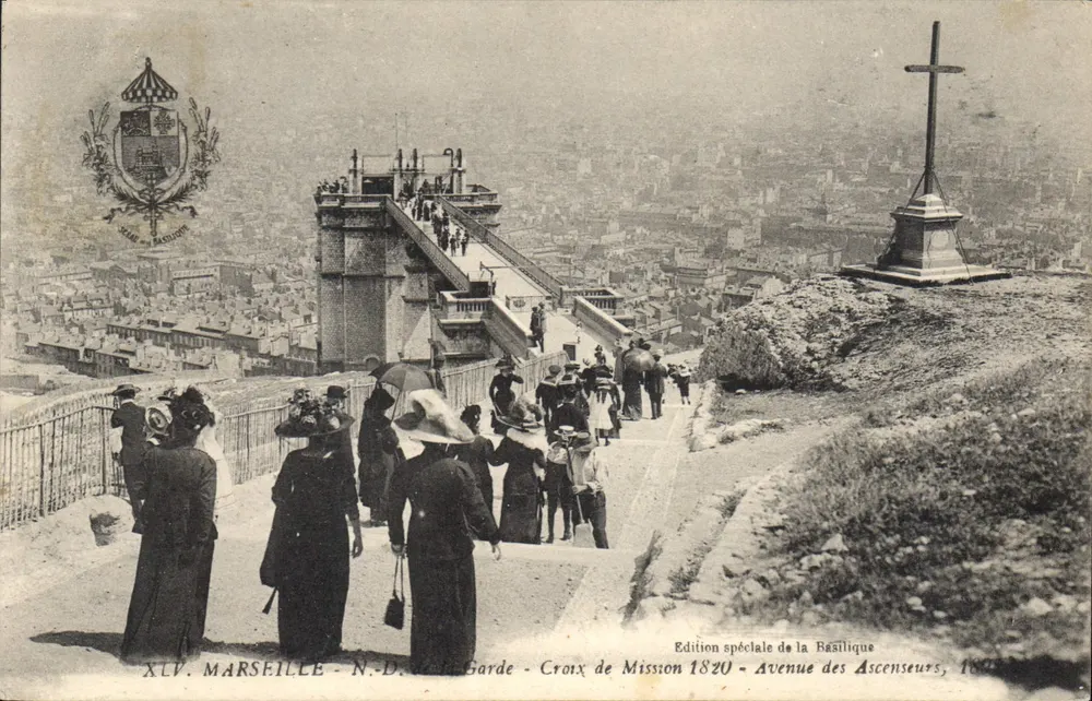 Marselha - Nossa Senhora da Guarda - Cruz de Missão 1820 - Avenida dos Ascensores, 1882 - Frente