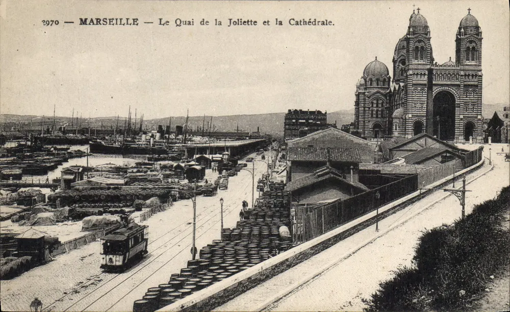 Marseille — Der Kai von La Joliette und die Kathedrale — Antike Ansichtskarte n°55, Impr. A.D.I.A. - 55, ch. de St-Roch - NICE - Vorderseite