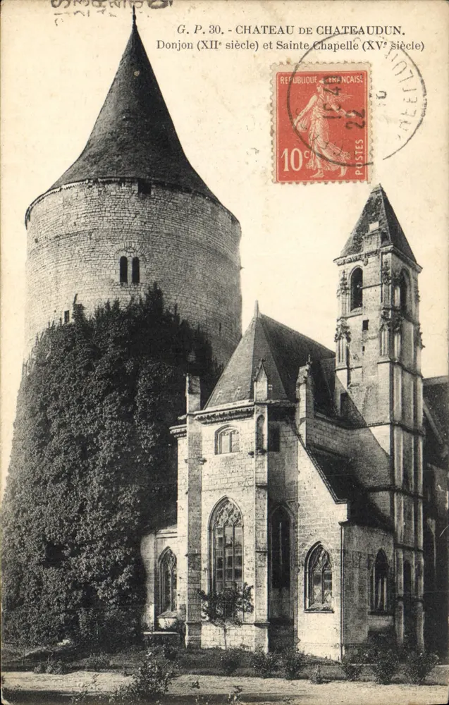 Schloss Châteaudun — Bergfried (12. Jahrhundert) und Sainte Chapelle (15. Jahrhundert) — G.P. 30 - Vorderseite