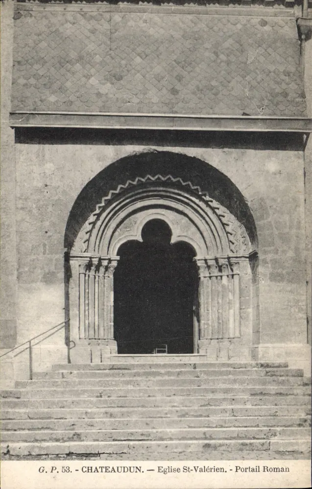 Châteaudun — Kirche St-Valérien — Römischer Portal — G.P. 53 - Vorderseite