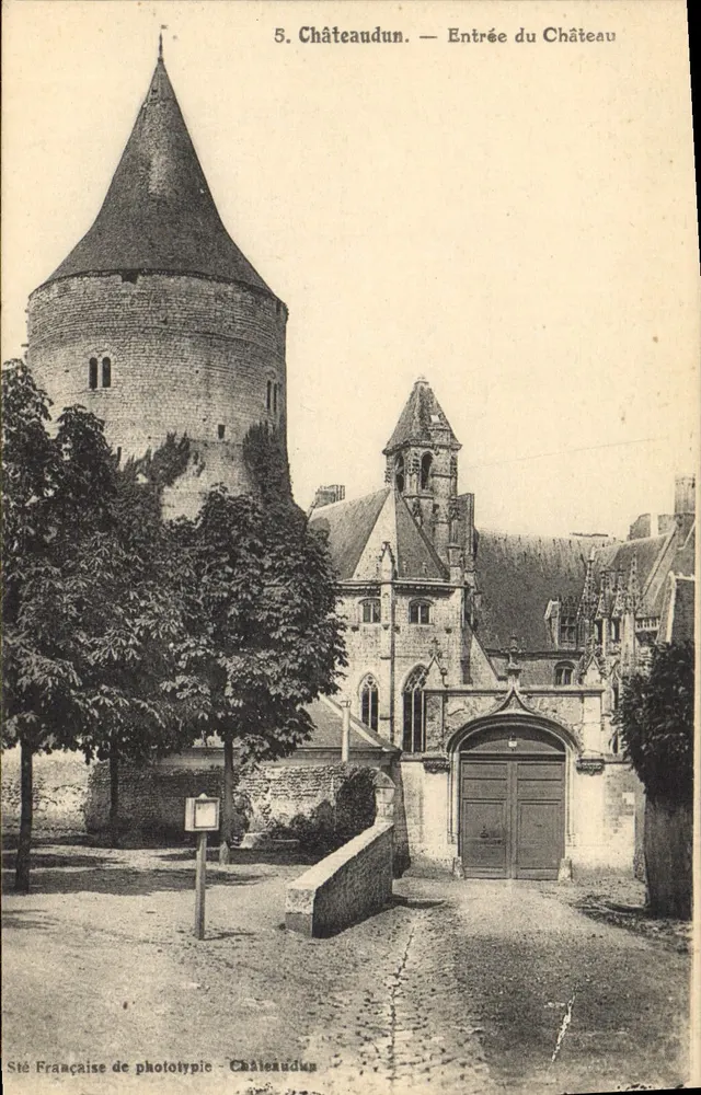 Châteaudun — Entrada do Castelo — Sté Française de phototypie - Frente