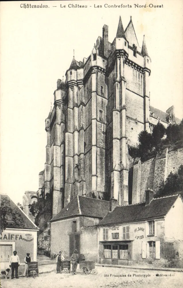 Châteaudun — Das Schloss — Die Nordwest-Unterstützungen — Ste Française de Phototypie - Vorderseite