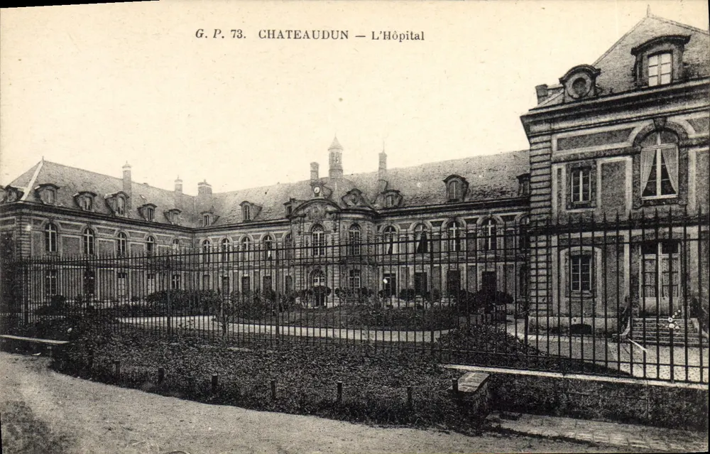 Châteaudun — O Hospital — G.P. 73 - Frente