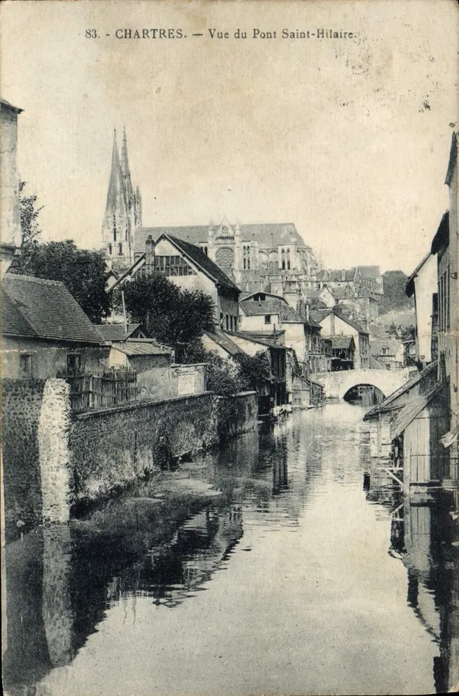 Chartres — Vue du Pont Saint-Hilaire — Photo M. Plisson, Chartres, n°83 - Frente