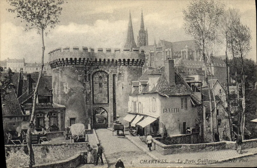Chartres — A Porta Guillaume — Feer Billand ND Phot. - Frente
