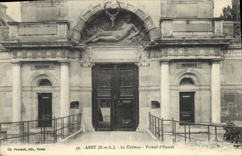 Anet (E-et-L) - O Castelo - Portal de Entrada — Ch. Foucault, editor, Dreux, n°39 - Frente