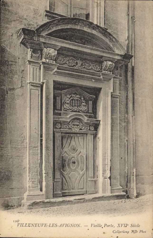 Villeneuve-lès-Avignon — Alte Tür, 17. Jahrhundert — Collections ND. Phot - Vorderseite