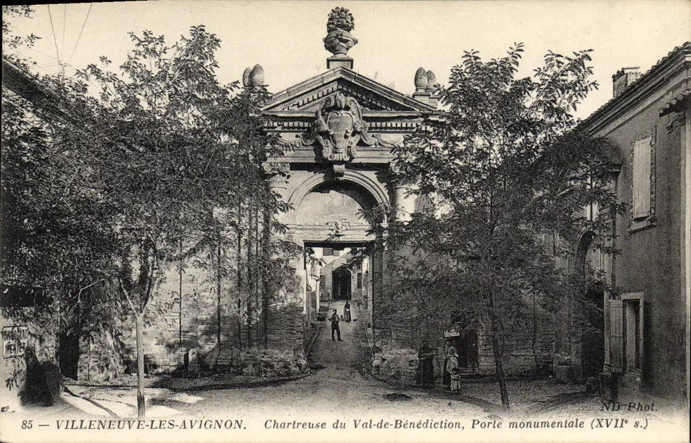 Villeneuve-lès-Avignon — Monumentale Pforte von Val-de-Bénédiction (17. Jahrhundert) — ND Phot. - Vorderseite