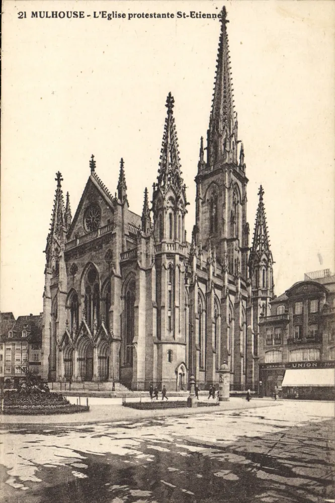 Mulhouse - A Igreja Protestante Saint-Étienne — editor: Associação dos Artes Fotográficos, Strasbourg - Frente