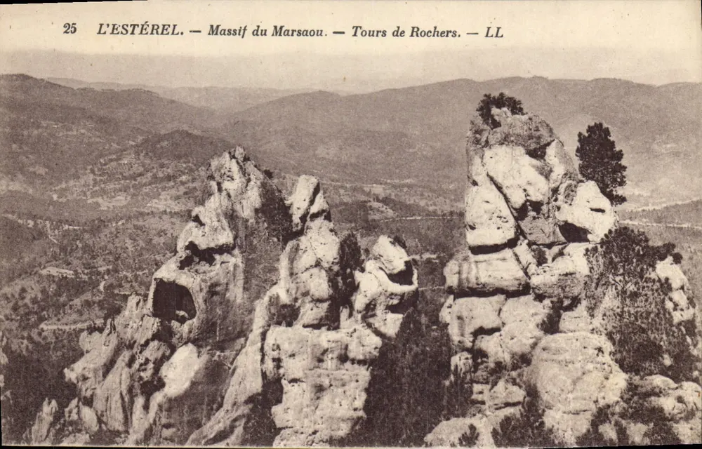 Der ESTÉREL — Marsaou-Massiv — Felsen Türme — LL - Vorderseite