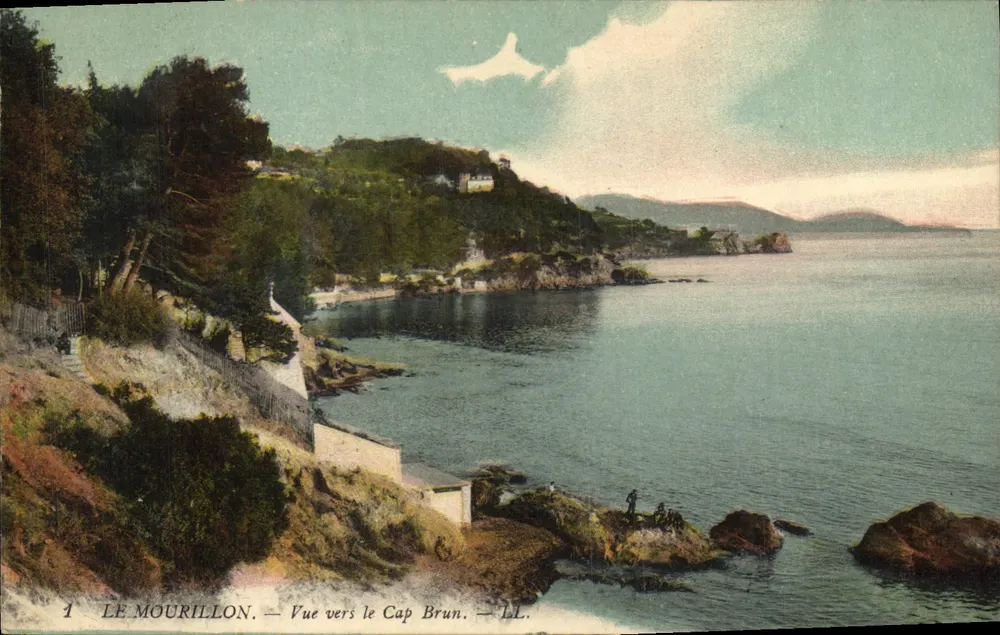 Le Mourillon — Vista em direção ao Cabo Brun — LL - Frente