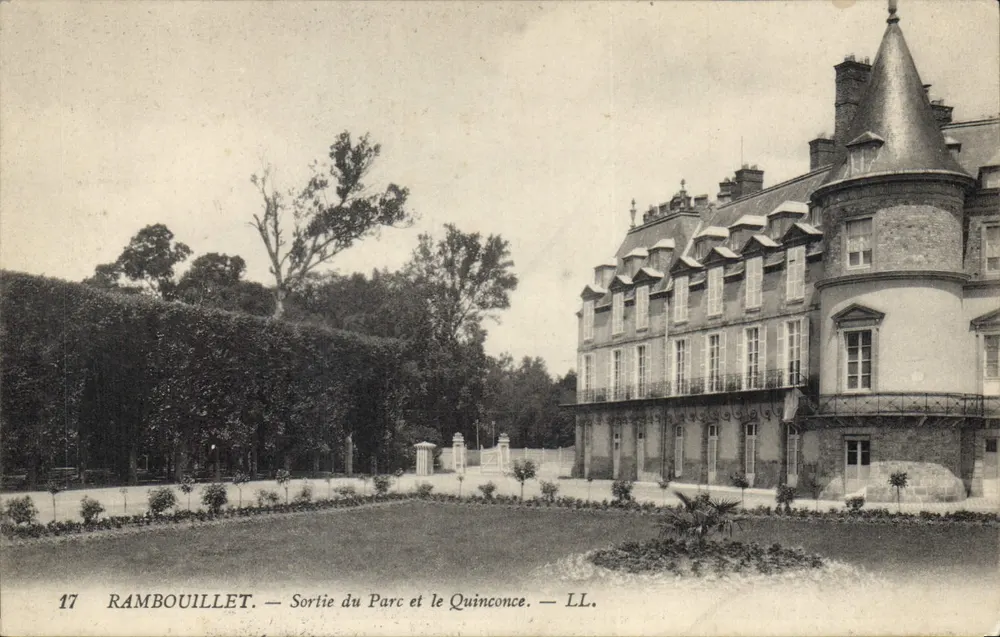 Rambouillet — Saída do Parque e o Quinconce — LL. - Frente