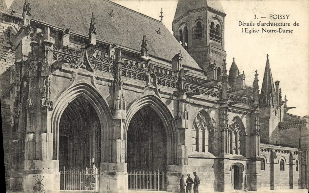 Poissy — Details der Architektur der Kirche Notre-Dame — ADEILLE - Vorderseite
