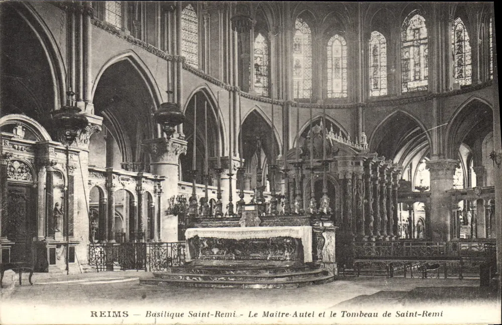 Reims — Basilika Saint-Remi — Der Hochaltar und das Grabmal des Heiligen Remi - Vorderseite