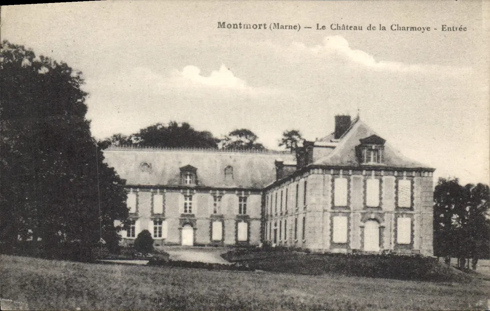 Montmort (Marne) — Schloss la Charmoye — Eingang - Vorderseite