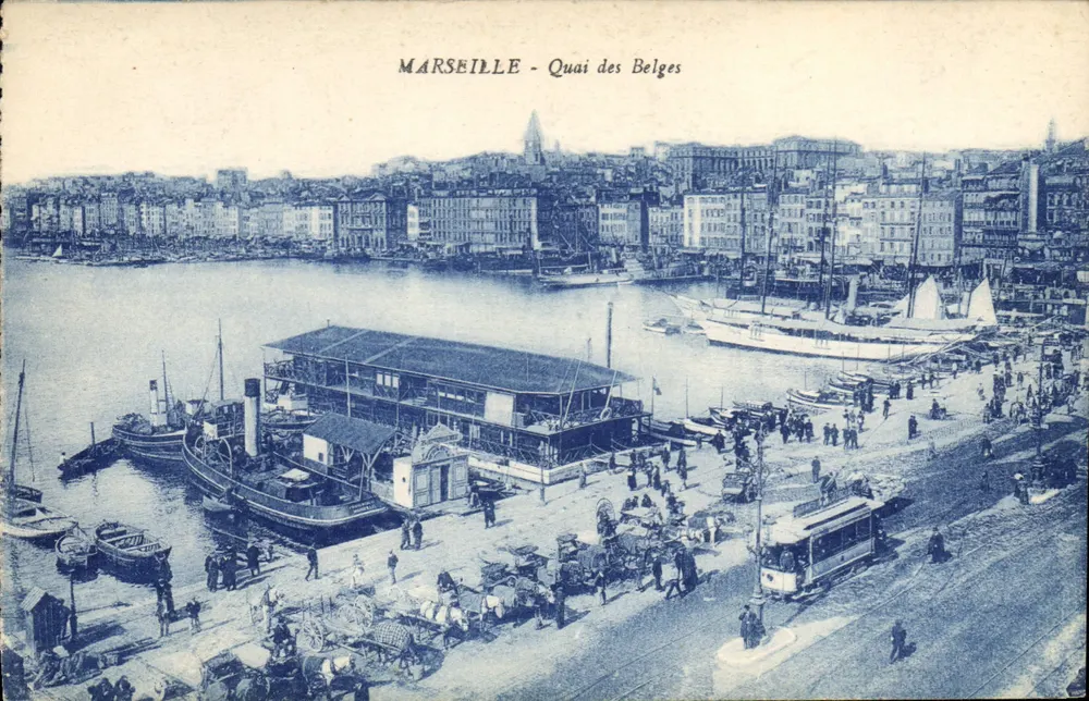 Marseille - Quai dos Belgas — vista do porto com barcos e trem elétrico — n° 22 - Frente