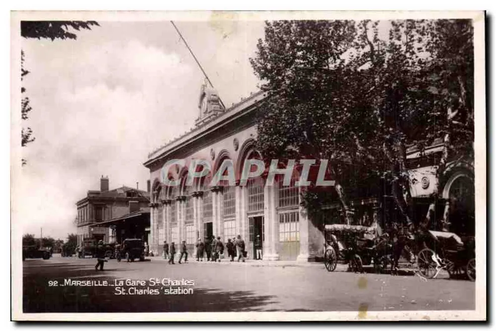 Marselha — A Estação St Charles - Frente