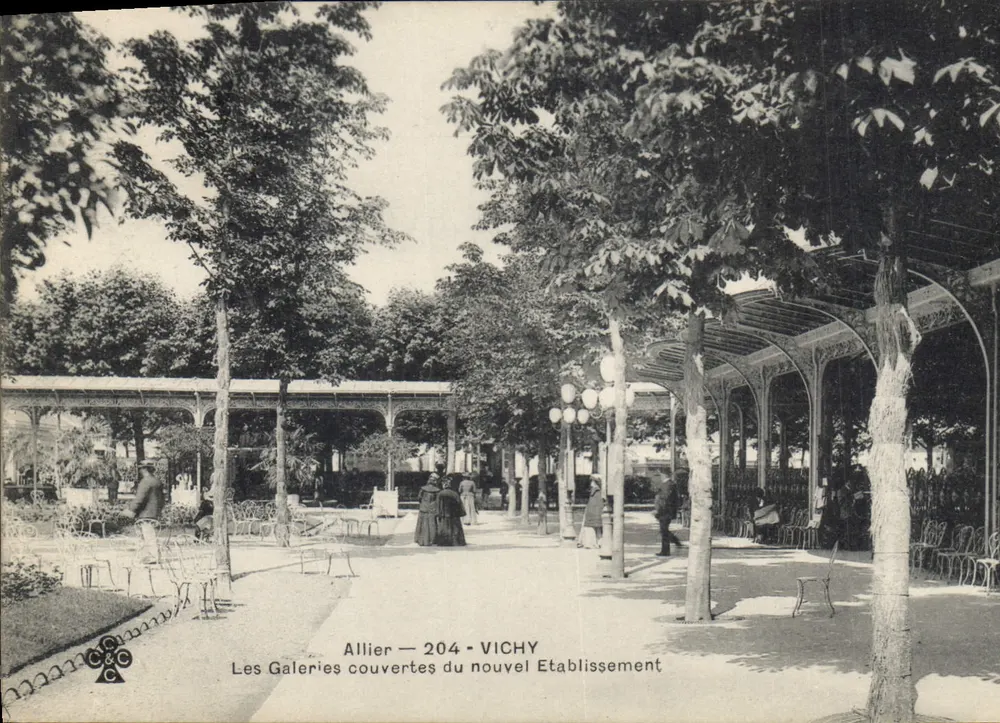Vichy — Die überdachten Galerien des neuen Establishments — Allier 204 - Vorderseite