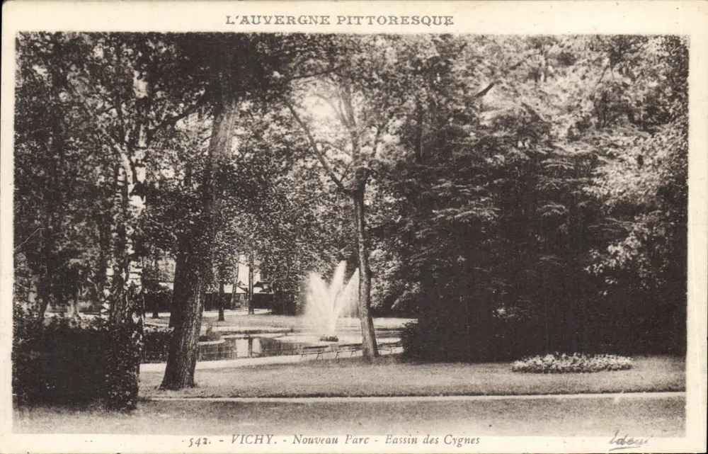 Vichy - Neuer Park - Schwannenteich — Das pittoreske Auvergne, Nr. 542 - Vorderseite