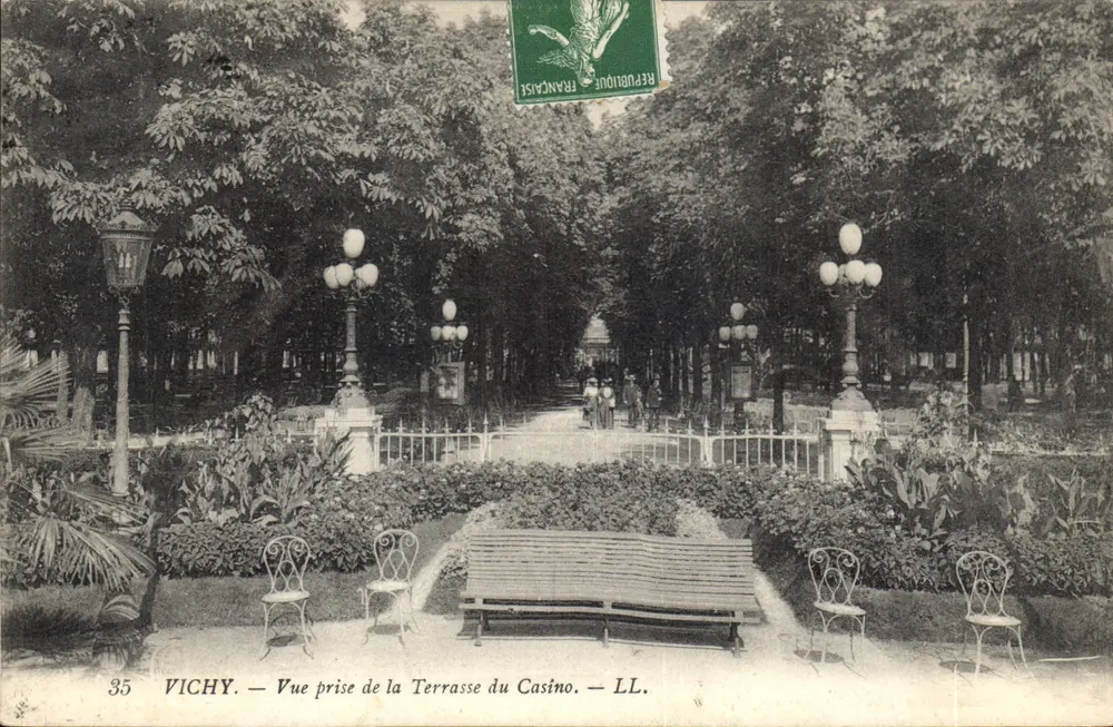 Vichy — Ansicht vom Terrassenbereich des Kasinos — LL. n°35 - Vorderseite