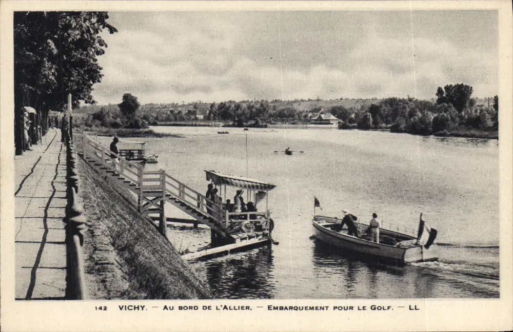 Vichy — Am Ufer der Allier — Ausfahrt zum Golf — LL - Vorderseite