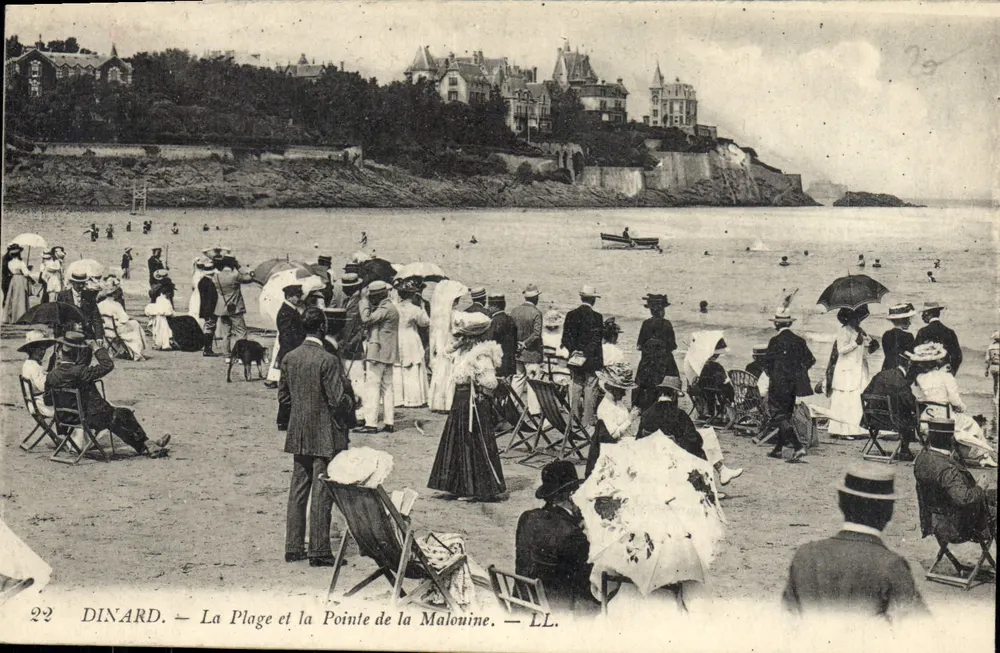 Dinard — Der Strand und die Pointe de la Malouine — LL - Vorderseite