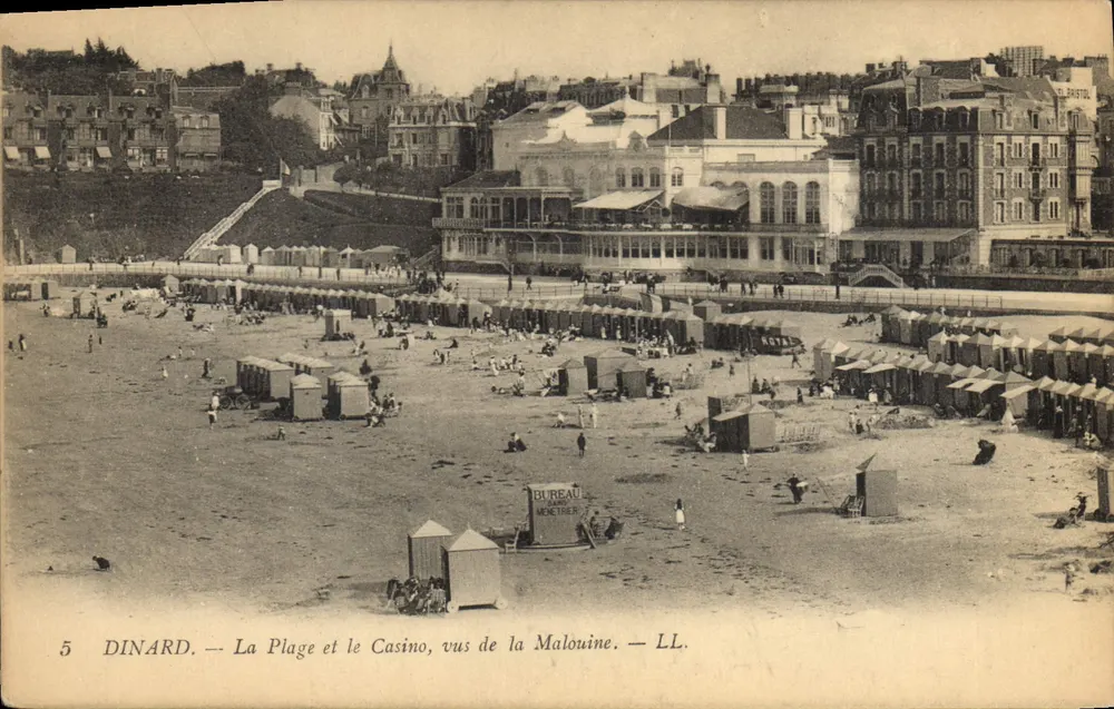 Dinard — Die Strandpromenade und das Casino, gesehen von der Malouine — LL. - Vorderseite