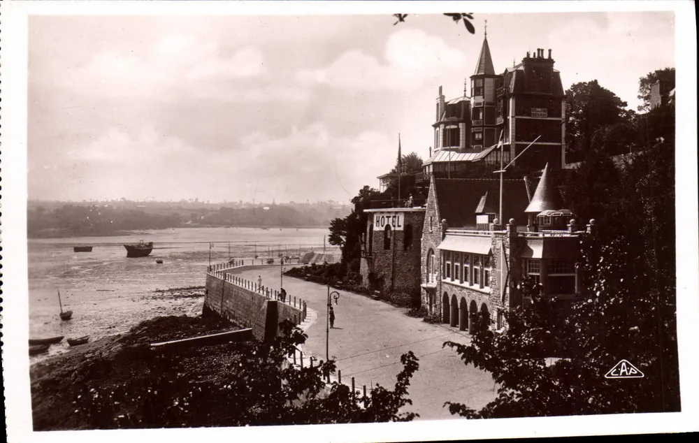 Dinard — Le Yachting Club und Promenade Clair de Lune — C.A.P. Strasbourg - Vorderseite