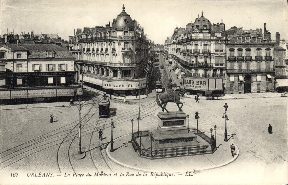 Orléans — Die Place du Martroi und die Rue de la République — LL. n°167 - Vorderseite