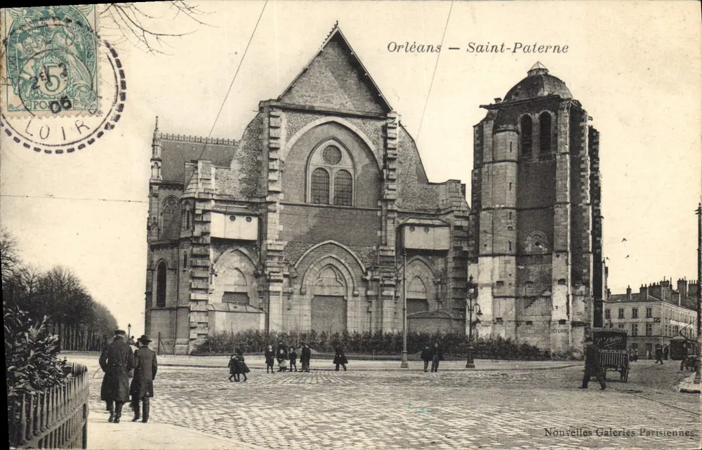 Orléans — Saint-Paterne — Novas Galerias Parisienses - Frente