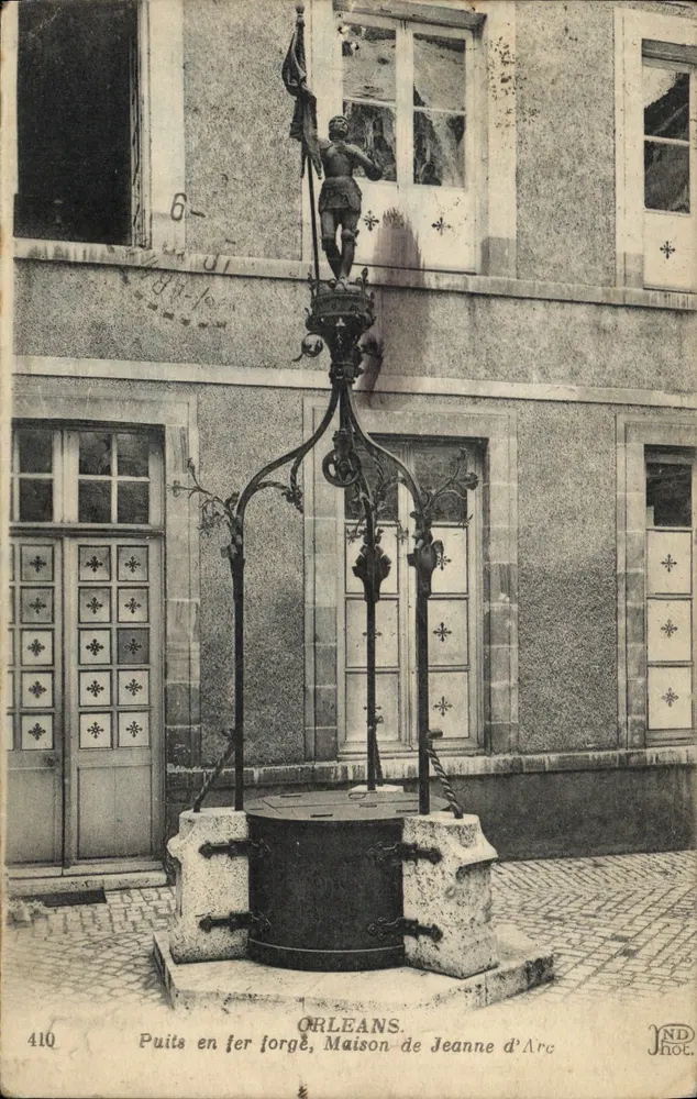 Poço em ferro forjado, Casa de Jeanne d'Arc — Orléans — JND hot. n°410 - Frente