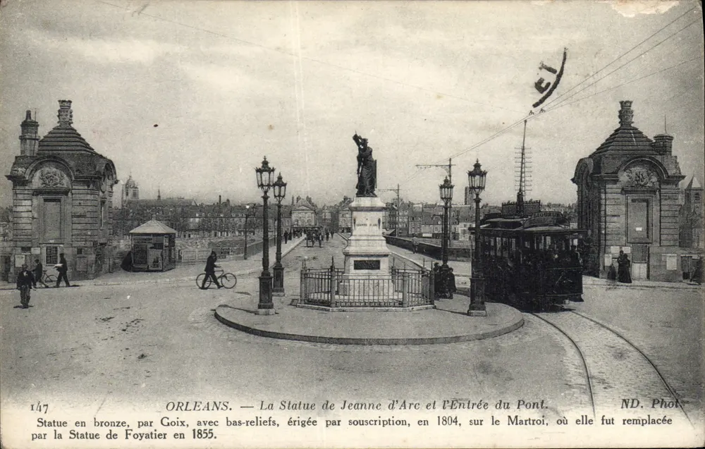 Orléans — Die Statue der Jeanne d'Arc und der Eingang zur Brücke — ND. Phot. - Vorderseite