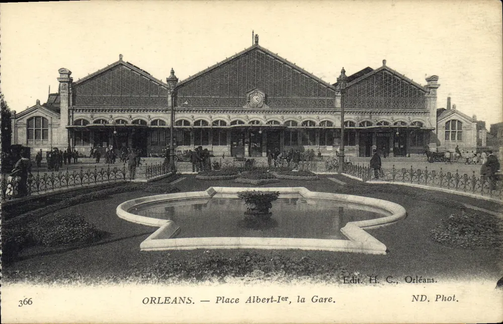 Orléans — Praça Albert-Ier, a Estação — Edit. H. C., Orléans. N° 366 - Frente