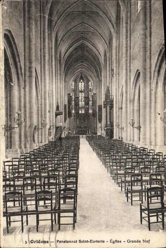 Orléans — Pensionnat Saint-Euverte — Kirche — Große Kirchenschiff - Vorderseite